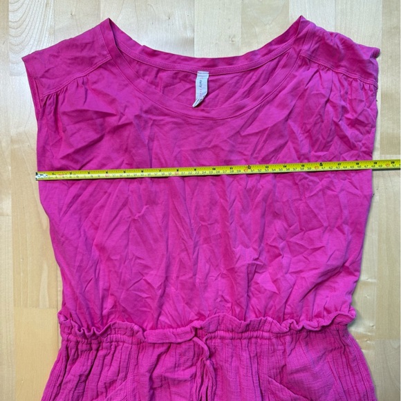 Daily Practice by Anthropologie Everyday Tee
Dress Pink Sz Small - Picture 6 of 6
